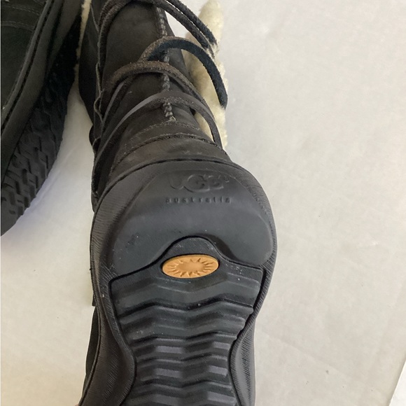 UGG Catalina Tall Black Suede Shearling Leather Wrap Strap Boots Size 6 - Picture 8 of 15